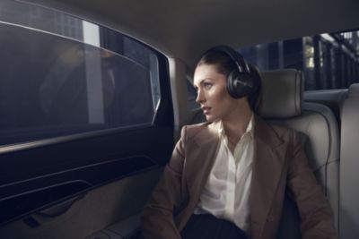 Beoplay H95&nbsp;– le summum du silence luxueux.